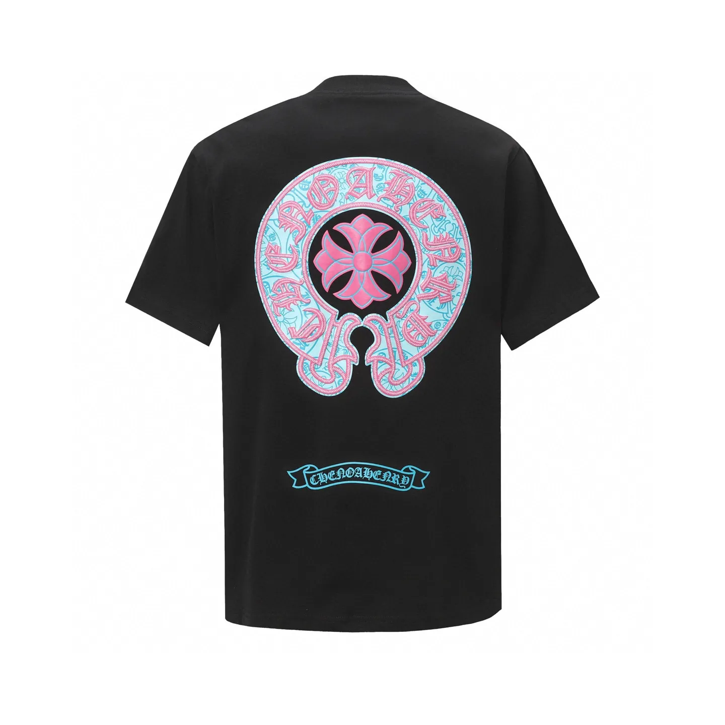 🅿️170 Chrome hearts ch Chrome hearts horseshoe painted foam short-sleeved T-shirt. Large version. Loose and stylish. The difference is the low version, the slim version, the upper body and the hips. 100% commitment: top quality, not fast food. The highest version on the market. Top quality, 280g, 26 custom-dyed double yarn cotton, same style for men and women, complete with three standards. Color: black, white Size: XS-L
